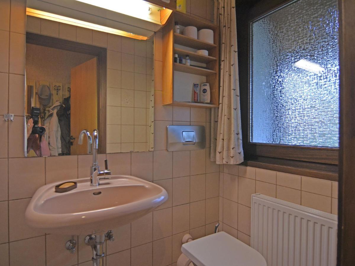 Furnished Bungalow With Peaceful Neighbourhood Meschede Buitenkant foto