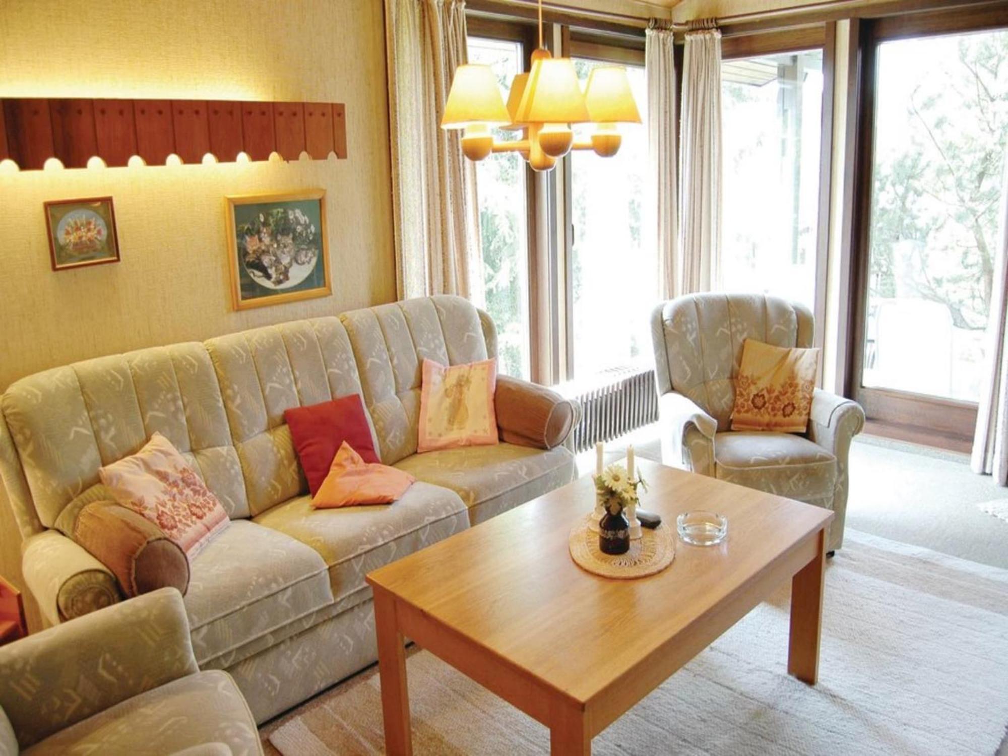 Furnished Bungalow With Peaceful Neighbourhood Meschede Buitenkant foto